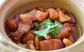 菱角炖肉