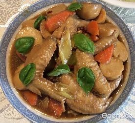 芋头鸡翅酱油煮