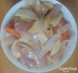 番茄洋葱炒鲍鱼菇