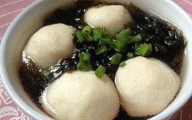 鱼丸紫菜汤