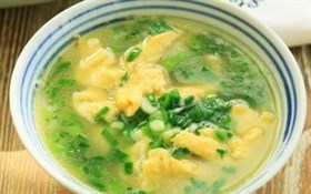 蒜苗鸡蛋汤
