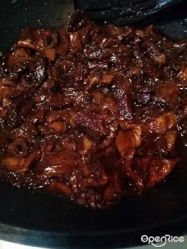蜂蜜盐津枣红酒焖牛腩