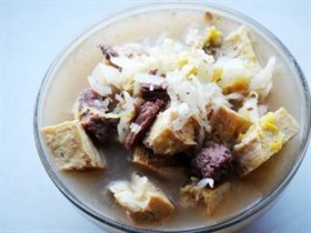 东北酸菜炖牛肉冻豆腐