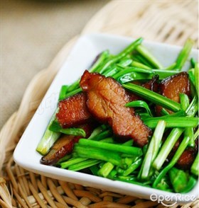 蒜苗腊肉