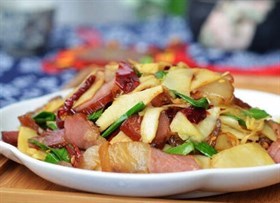 腊肠炒冬笋