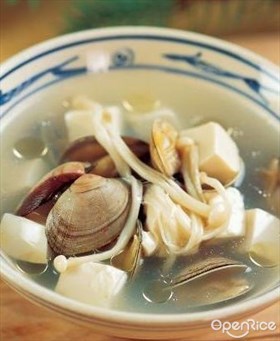 金菇花蛤汤