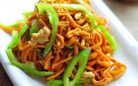 虫草花炒肉