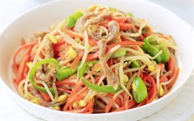胡萝卜炒黄豆芽