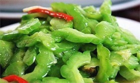清炒苦瓜