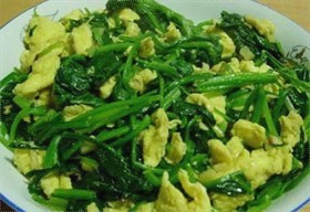 波菜炒鸡蛋