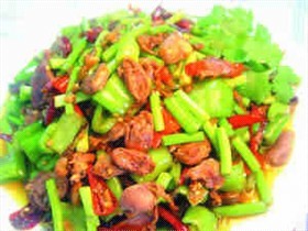 爆椒鸡杂