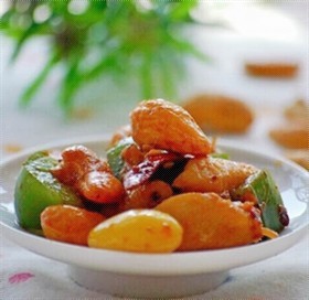 银杏腰果鸡丁