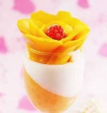 椰香芒果布丁