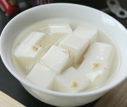 杨梅豆腐&杏仁豆腐