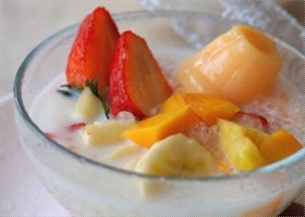 椰汁西米水果捞