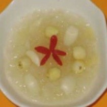 银耳百合莲子羹