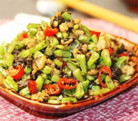 榄菜肉末四季豆