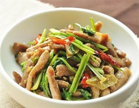 芫爆野山椒牛肉