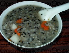 山药黑芝麻粥