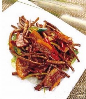 茶树菇炒五花肉