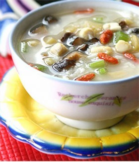 鲜贝蔬菜粥