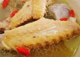 老鸭芋艿汤