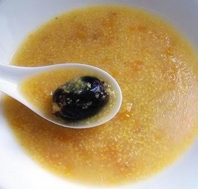 小米南瓜红枣粥