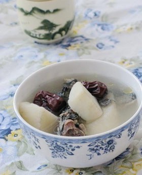 山药红枣乌鸡汤