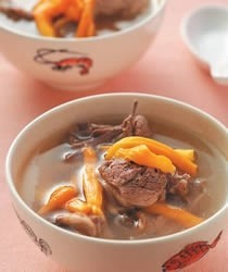金针炖鸭汤
