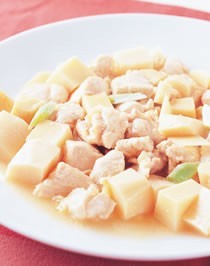 鸡肉焖笋块