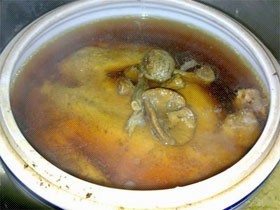 姬松茸炖鸡