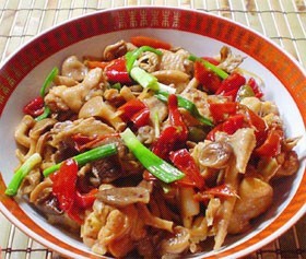 真姬菇烧泡椒鸡