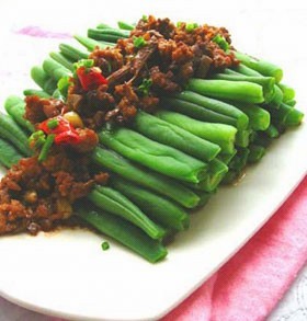 松仁肉酱拌四季豆