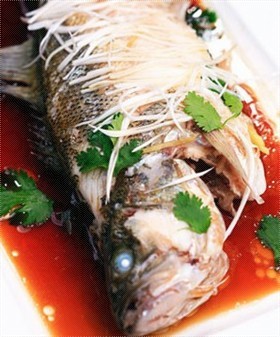 清蒸鲈鱼