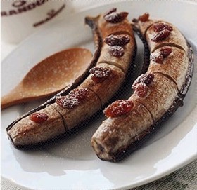 肉桂葡萄干烤香蕉