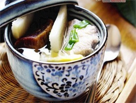 火腿鲜笋汤