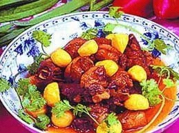 板栗焖仔鸡 