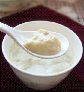 奶味香蕉蛋羹