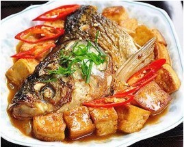 鱼头烧豆腐