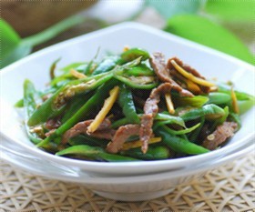 青椒炒牛肉