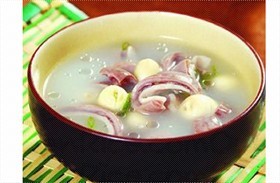 干鲜莲子煲猪肚