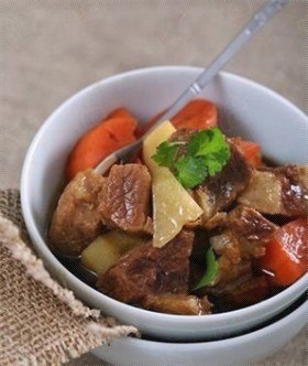 沙锅黄豆炖牛肉
