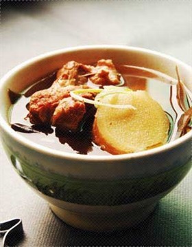 山楂莲叶排骨汤