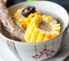 香菇玉米排骨汤