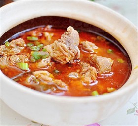 西红柿牛肉煲