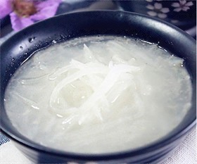 萝卜丝鲫鱼汤