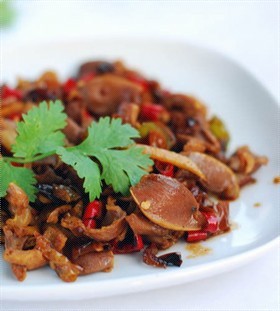 酸辣白椒炒鸡胗