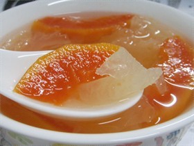 雪耳莲子糖水