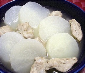 白萝卜炖排骨