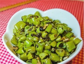 榄菜四季豆